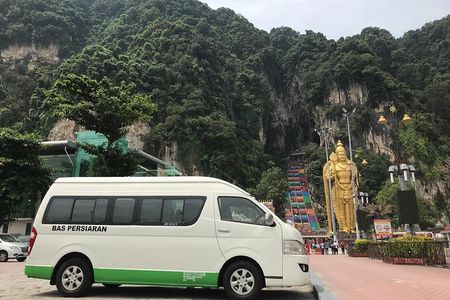 #17or19 Hrs Kuala Lumpur Van Tour from Singapore w' Tour Guide