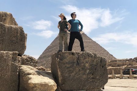 Full - Day Tour to Giza Pyramids , Cairo Museum & Bazaar Includes Lunch 