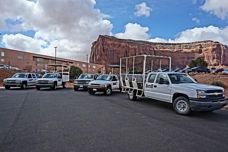 3.5 Hours of Monument Valley's Cultural 4×4 Tour