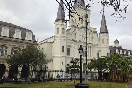 New Orleans Drunk History Tour