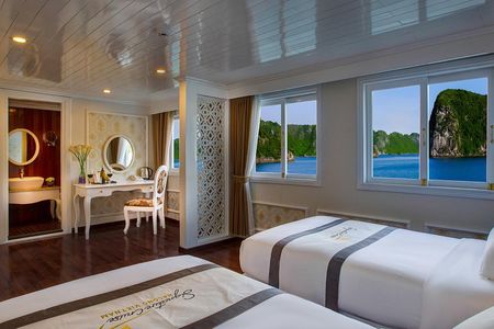 Bai Tu Long bay Luxury Cruise 2D/1N: Less touristy places, Kayaking, full meals