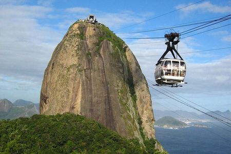 Sugarloaf and Santa Teresa - by Alan Denis