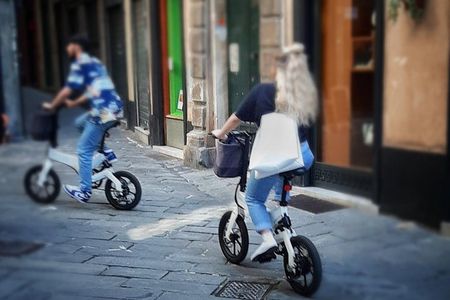 Good Morning rider: discovering the town by bike