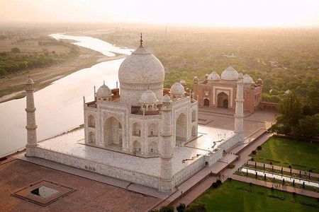 Magnetic Taj Mahal Same Day Tour by Car from Delhi