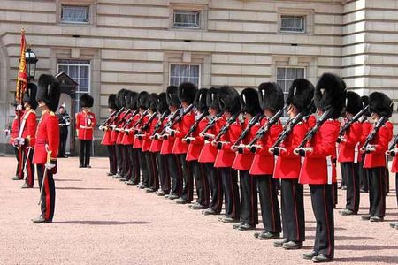 British Royalty Private Tour with Changing of the Guard!