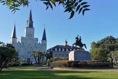 New Orleans City Tour: Cemetery, French Quarter, Garden District