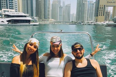 2Hrs private Sea escape Cruise, Swim, Tan & Sightsee!