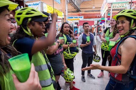 Foodie Lovers And Trendy CDMX E-bike Tour