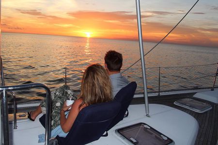 Private New Orleans 2-Hour Sail Aboard a Luxury Yacht