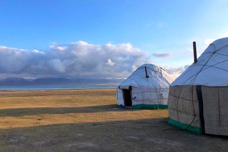 The magnificent and mystic Son Kol lake in 2 days