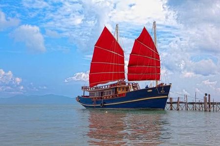 Koh Phangan Brunch and Snorkeling Cruise - Departure from Koh Samui