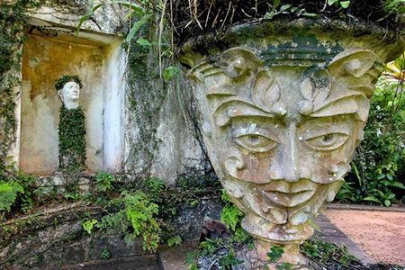 Exclusive: Geoffrey Bawa Gardens and Architecture Tour