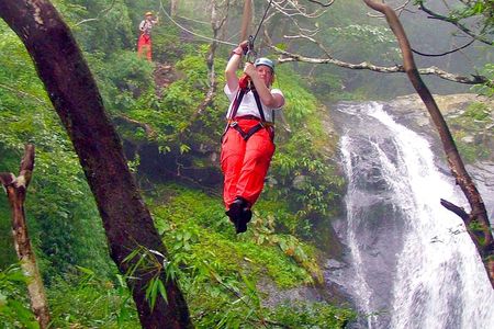 18-Zipline Adventure Over 11 Waterfalls in Costa Rica