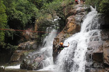 Canyoning Da Lat Vietnam