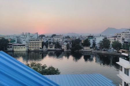Udaipur Sightseeing Day Tour with Professional Guide