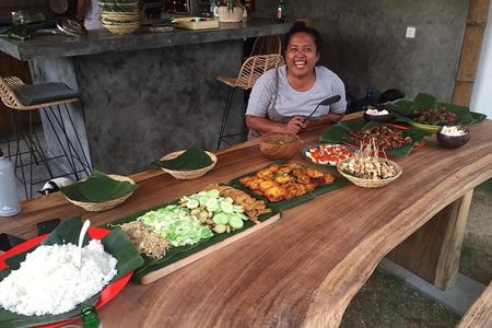 Cooking class in the comfort of your own personal villa. Yes, I'll come to you!