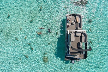 Toa Boat Bora Bora Private Lagoon tour with Lunch on Ambassador Boat