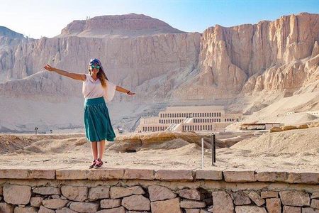 Discover Luxor East & West Banks kings & Queens Temples Day tour