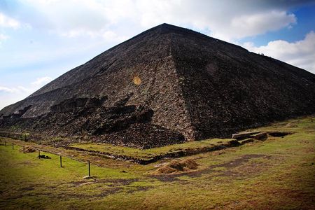 Full-Day Teotihuacan & Basilica Guadalupe Tour
