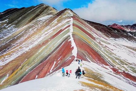 7 Color Mountain Tour Guided Tour of the Essence of Peru