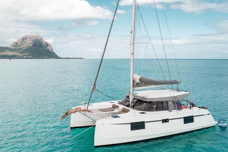 Private Full Day Cruise on West Coast -Nautitech 40 Open