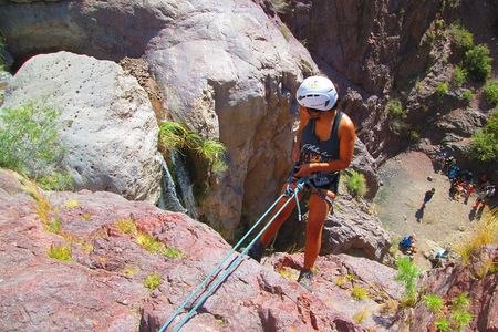 Family Trekking + Rappelling - Potrerillos: "Cascada del Angel"