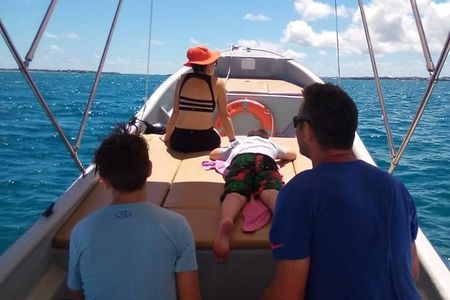 Snorkel and Exclusive Beach Exploration in Antigua