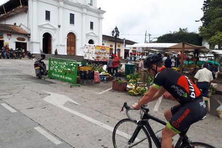 ColombiaCycling One-Road Tour