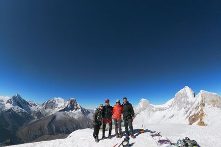 Climb Pisco - the balcony of the Cordillera Blanca (5752m)