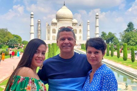 Taj Mahal Private Guided Tour from Delhi with Multi Option