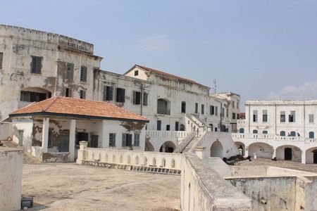 HERITAGE GHANA(Cape Coast Castles and Kakum National Park)