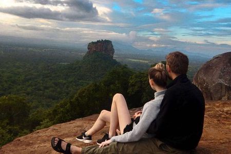 Sigiriya Lion Rock & Dambulla Cave Temple (Full Package)