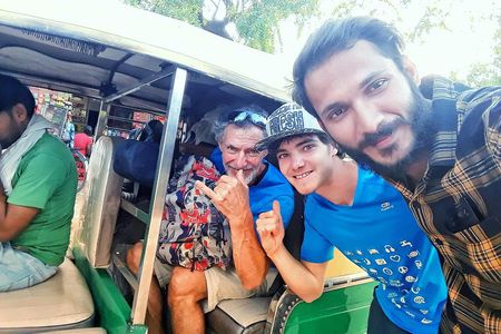 Taj Mahal And Agra Fort Private Sunrise Full Day Tour by Tuk-Tuk