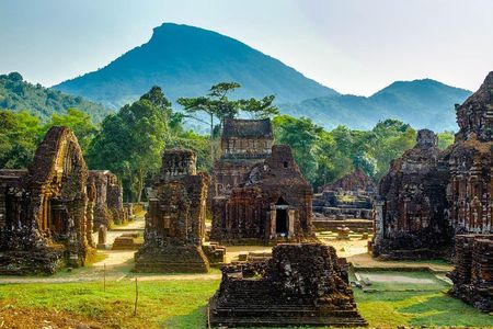 My Son Sanctuary Daily Ingroup Morning Tour from Da Nang/Hoi An