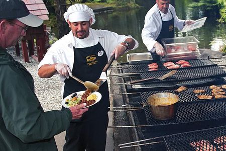 Skagway Shore Excursion: Liarsville Gold Rush Camp, Gold Panning and Salmon Bake Combo