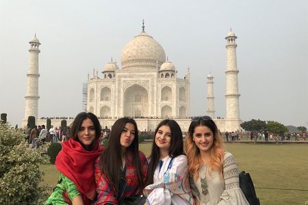 Taj Mahal Tour From Delhi By Private Car