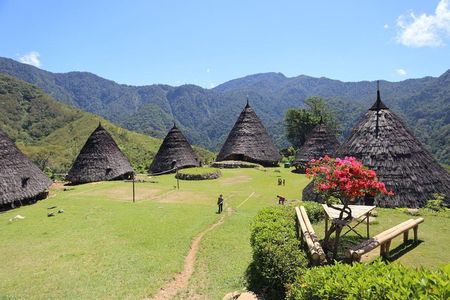 3 days to Wae Rebo