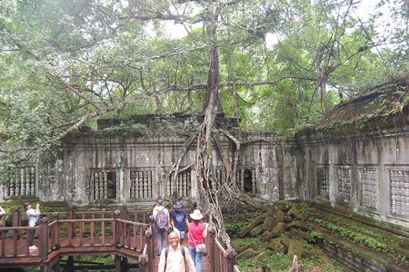 Two Days Angkor Wat Park-Beng Mealea and Kampong Phluk Village