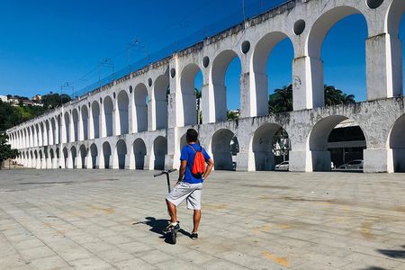 E-Scooter Ride: Lapa + Santa Teresa + Selaron Stairs