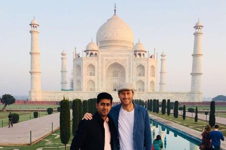 Overnight Agra Taj Mahal Tour From Delhi
