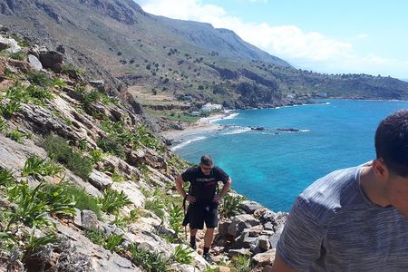 Above ARADENAgorge, MARMARAbeach, LIVANIANA.