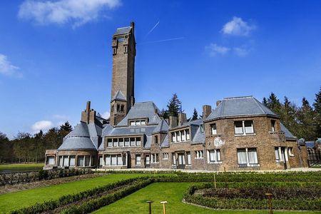 Small Group Tour to NP Hoge Veluwe (van Gogh) from Amsterdam 