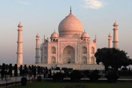 Three Days Golden Triangle Tour From Delhi by Express Train 