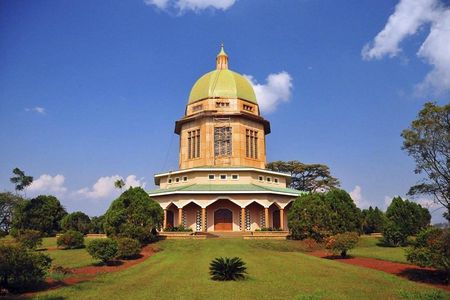 Kampala City Walking Tour(Woman guided)