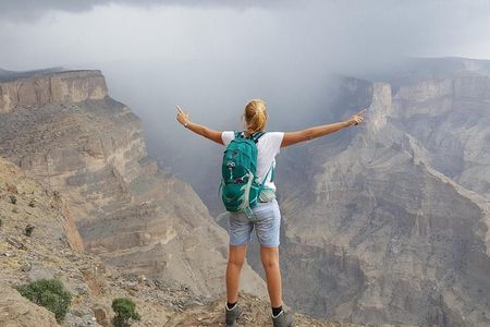 Jebel Shams Day Trip: The Grand Canyon of Oman