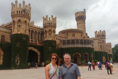 Bangalore Full-Day city tour with traditional Breakfast & Lunch