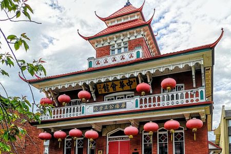 One-Hour Luxury City Tour of Victoria