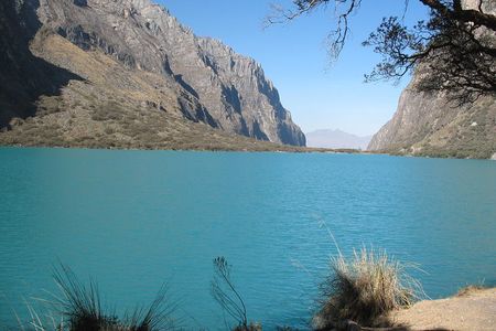 Llanganuco Lakes - Huascaran National Park full day private tours English Guided