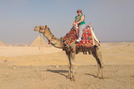 Best Private Tour to the Pyramids,Egyptian Museum & Bazaar& Camel Ride and Lunch