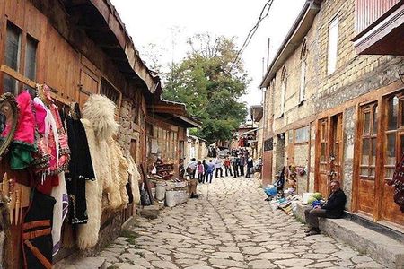 Lahij Tour with Tickets and Food Included